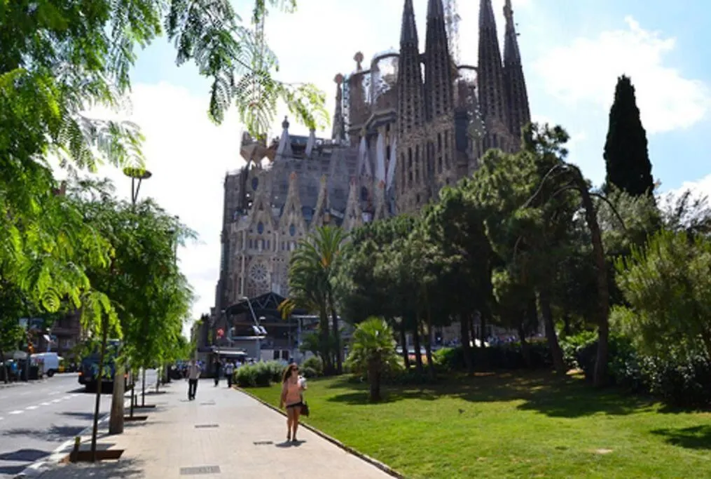ברצלונה Sagrada Familia Art Apt By Myrentalhost 0*,  ספרד